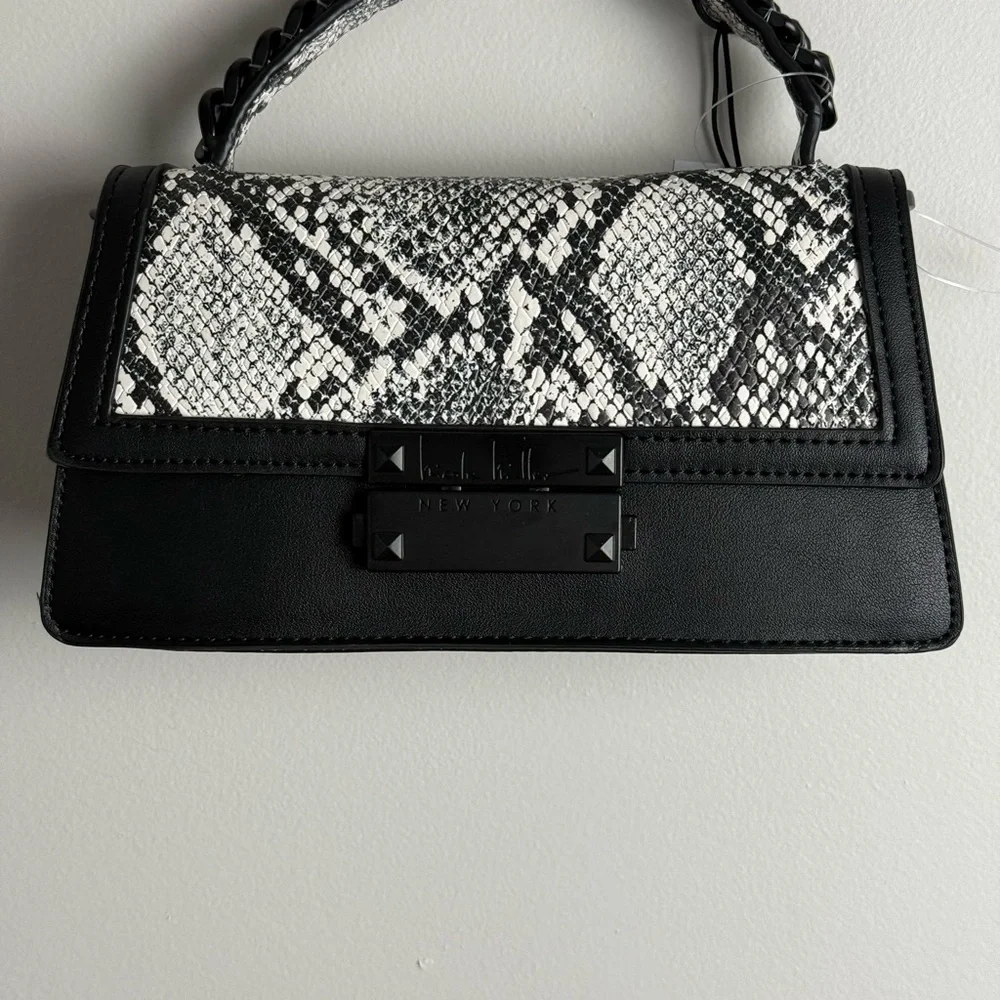 Nicole Miller black and white crossbody bag - Picture 1 of 6
